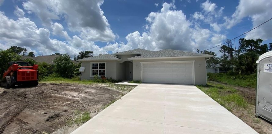 House in North Port, Florida 4 bedrooms, 166.3 sq.m. № 1323510