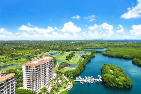 Condominio en venta en Coral Gables, Florida, 3 dormitorios, 270.07 m2 № 1386120 - foto 23