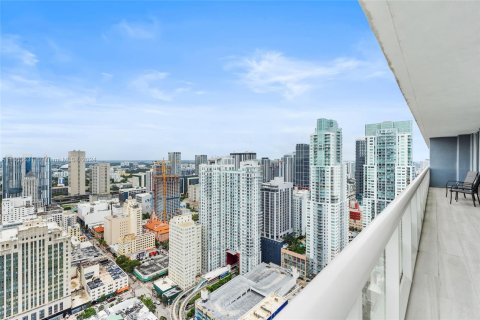 Condominio en venta en Miami, Florida, 2 dormitorios, 116.69 m2 № 1356971 - foto 19