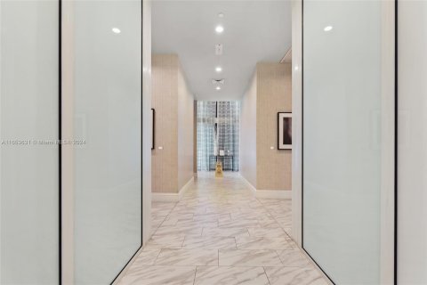 Condominio en venta en Miami, Florida, 2 dormitorios, 116.69 m2 № 1356971 - foto 26