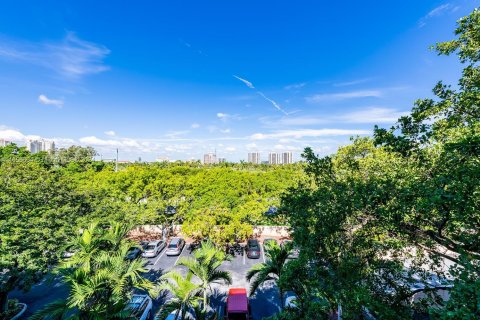 Condominio en venta en Aventura, Florida, 2 dormitorios, 109.62 m2 № 1356889 - foto 15