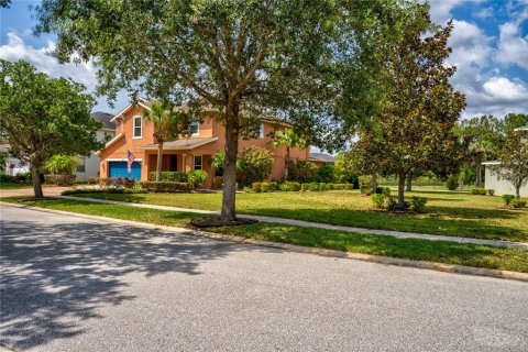 Villa ou maison à vendre à Lutz, Floride: 5 chambres, 310.29 m2 № 1198259 - photo 2