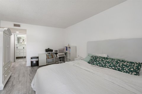 Condo in Boca Raton, Florida, 2 bedrooms  № 1185200 - photo 17