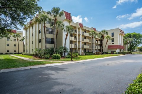 Copropriété à vendre à Boca Raton, Floride: 2 chambres, 107.77 m2 № 1185200 - photo 2