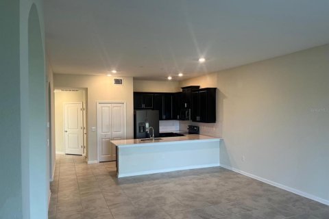 Condo in Davenport, Florida, 3 bedrooms  № 1320297 - photo 5