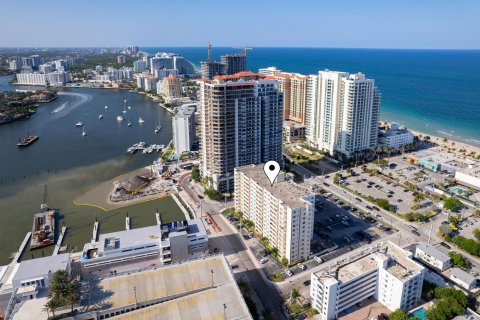 Condominio en venta en Fort Lauderdale, Florida, 2 dormitorios, 70.23 m2 № 1174802 - foto 29