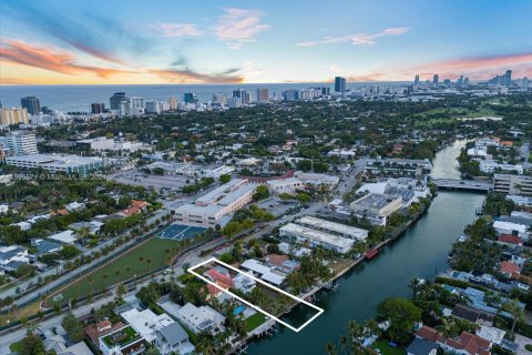 Villa ou maison à vendre à Miami Beach, Floride: 5 chambres, 466.74 m2 № 1354490 - photo 11