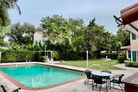 Casa en venta en Coral Gables, Florida, 5 dormitorios, 389.26 m2 № 1354491 - foto 11