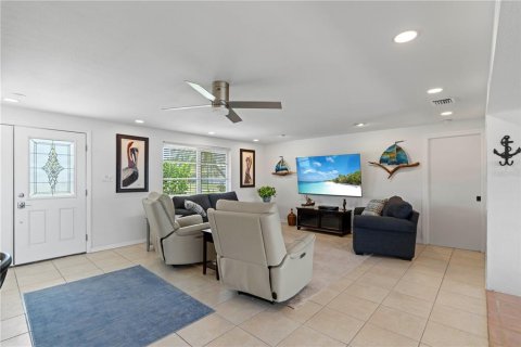 Casa en venta en Punta Gorda, Florida, 3 dormitorios, 167.97 m2 № 1248285 - foto 18