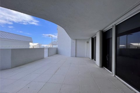 Copropriété à vendre à Sunny Isles Beach, Floride: 2 chambres, 160.72 m2 № 1292740 - photo 2