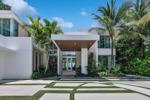 Villa ou maison à vendre à Miami Beach, Floride: 9 chambres, 891.77 m2 № 670438 - photo 5