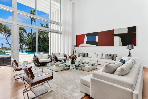 Villa ou maison à vendre à Miami Beach, Floride: 9 chambres, 891.77 m2 № 670438 - photo 10