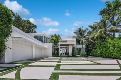 Купить виллу или дом в Майами-Бич, Флорида 9 спален, 891.77м2, № 670438 - фото 4