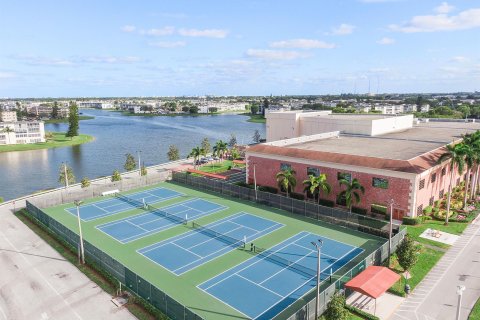 Copropriété à vendre à Boca Raton, Floride: 2 chambres, 79.99 m2 № 1223672 - photo 7