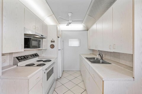 Copropriété à vendre à Boca Raton, Floride: 2 chambres, 79.99 m2 № 1223672 - photo 25