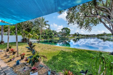 Casa en venta en Miramar, Florida, 3 dormitorios, 151.62 m2 № 1223697 - foto 10