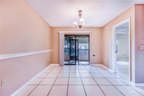 Duplex à vendre à Lakeland, Floride: 2 chambres, 118.08 m2 № 1243888 - photo 14