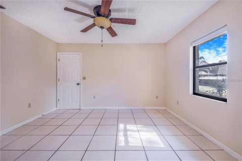 Duplex à vendre à Lakeland, Floride: 2 chambres, 118.08 m2 № 1243888 - photo 13