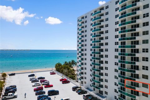 Condominio en venta en Hollywood, Florida, 1 dormitorio, 82.03 m2 № 1176174 - foto 5