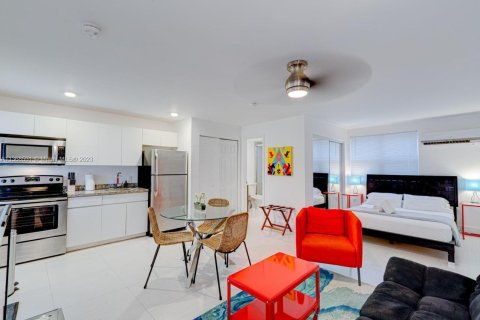Apartment in Miami, Florida 1 bedroom, 31.96 sq.m. № 417718 - photo 10