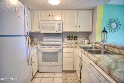 Condo in Saint Augustine, Florida, 2 bedrooms  № 773708 - photo 13