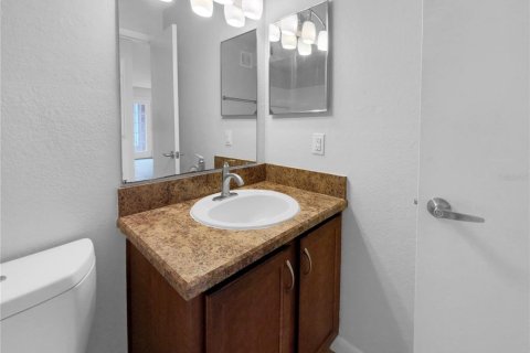 Condo in Orlando, Florida, 2 bedrooms  № 1268459 - photo 21