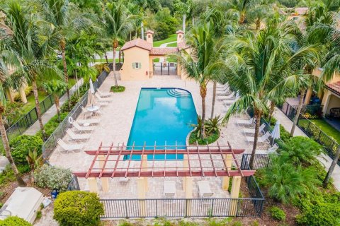 Touwnhouse à vendre à Palm Beach Gardens, Floride: 3 chambres, 159.61 m2 № 697082 - photo 6