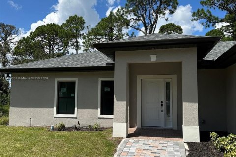 Villa ou maison à vendre à Lehigh Acres, Floride: 3 chambres № 883865 - photo 2