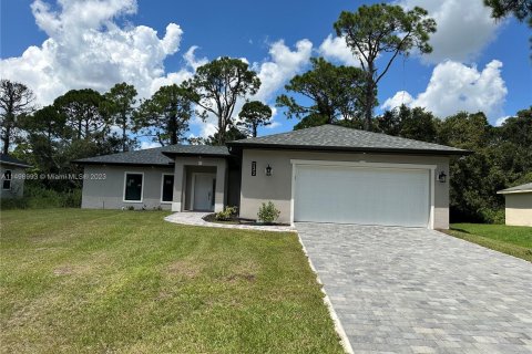 Villa ou maison à vendre à Lehigh Acres, Floride: 3 chambres № 883865 - photo 4
