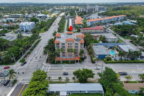 Condo in Deerfield Beach, Florida, 2 bedrooms  № 924542 - photo 1