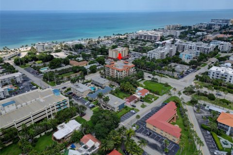 Condo in Deerfield Beach, Florida, 2 bedrooms  № 924542 - photo 13