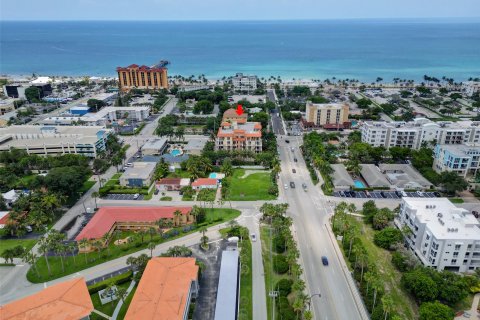 Condo in Deerfield Beach, Florida, 2 bedrooms  № 924542 - photo 7