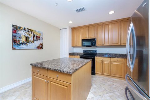 Condo in Punta Gorda, Florida, 3 bedrooms  № 1307319 - photo 9