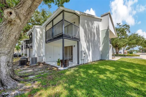 Condo in Tampa, Florida, 1 bedroom  № 1344679 - photo 5