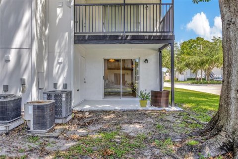 Copropriété à vendre à Tampa, Floride: 1 chambre, 63.17 m2 № 1344679 - photo 6