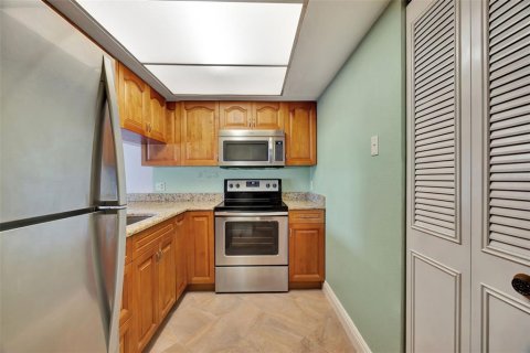 Copropriété à vendre à Tampa, Floride: 1 chambre, 63.17 m2 № 1344679 - photo 13