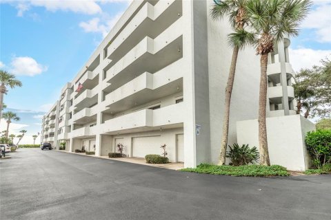 Condo in Palm Bay, Florida, 3 bedrooms  № 1344681 - photo 2