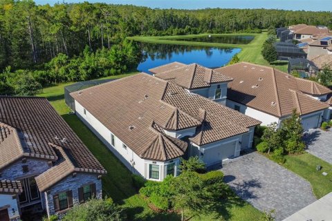 Villa ou maison à vendre à Odessa, Floride: 4 chambres, 298.31 m2 № 1344678 - photo 2