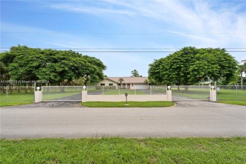 Villa ou maison à vendre à Miami, Floride: 4 chambres, 213.86 m2 № 1388199 - photo 26