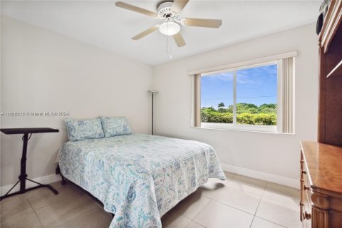 Villa ou maison à vendre à Miami, Floride: 4 chambres, 213.86 m2 № 1388199 - photo 24