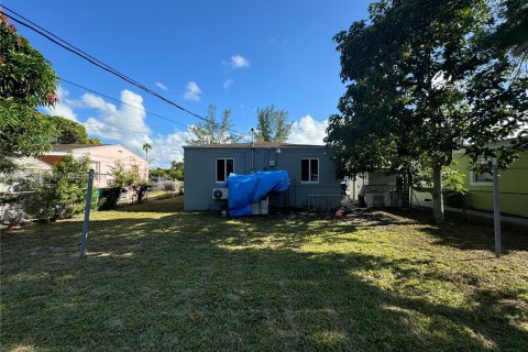 Casa en venta en Opa-locka, Florida, 2 dormitorios, 72.46 m2 № 1388139 - foto 14