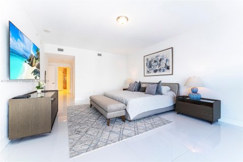 Condo in North Miami Beach, Florida, 3 bedrooms  № 1385709 - photo 28