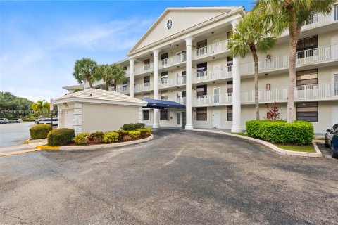 Copropriété à vendre à Davie, Floride: 2 chambres, 128.67 m2 № 1385754 - photo 2