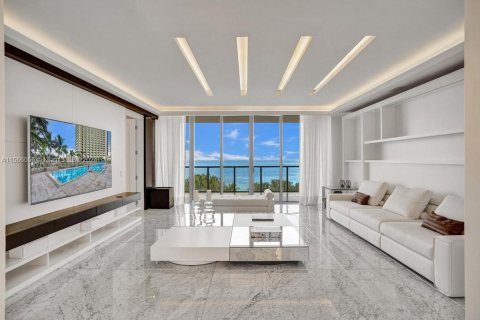 Condominio en venta en Bal Harbour, Florida, 3 dormitorios, 263.75 m2 № 1119389 - foto 2