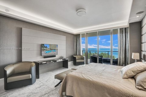 Condominio en venta en Bal Harbour, Florida, 3 dormitorios, 263.75 m2 № 1119389 - foto 26