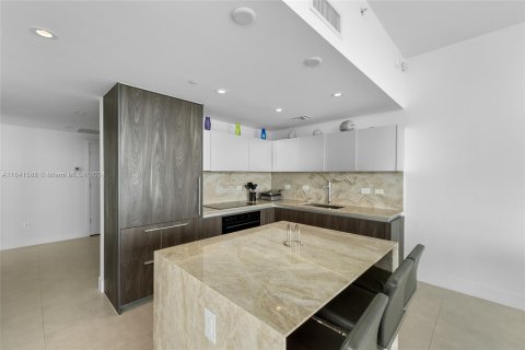 Condominio en venta en Miami, Florida, 3 dormitorios, 151.8 m2 № 1325931 - foto 9