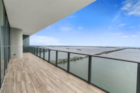 Condominio en venta en Miami, Florida, 3 dormitorios, 151.8 m2 № 1325931 - foto 15