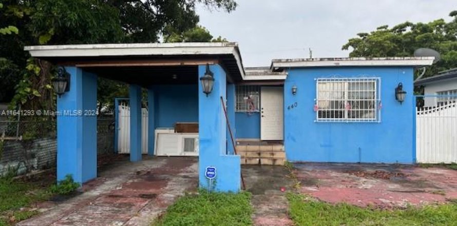 Casa en Hialeah, Florida 3 dormitorios, 88.63 m2 № 1325929