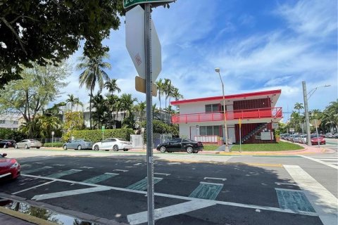 Condo in Miami Beach, Florida, 1 bedroom  № 1309685 - photo 30