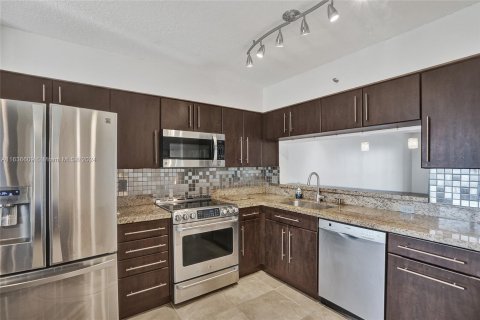 Condominio en venta en Pompano Beach, Florida, 1 dormitorio, 105.91 m2 № 1309687 - foto 15